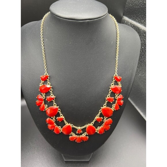 White House Black Market Teardrop Necklace - Picture 2 of 7